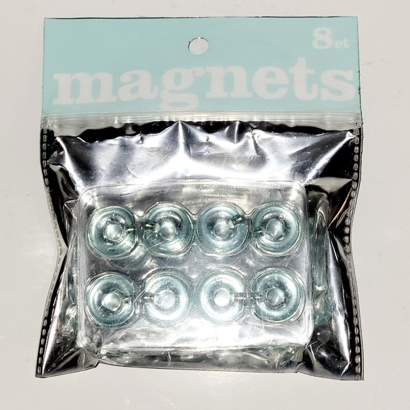 New Magnets & Paper Clips, X & O Magnets & Conversation Bubble Paper Clips - Picture 4 of 6